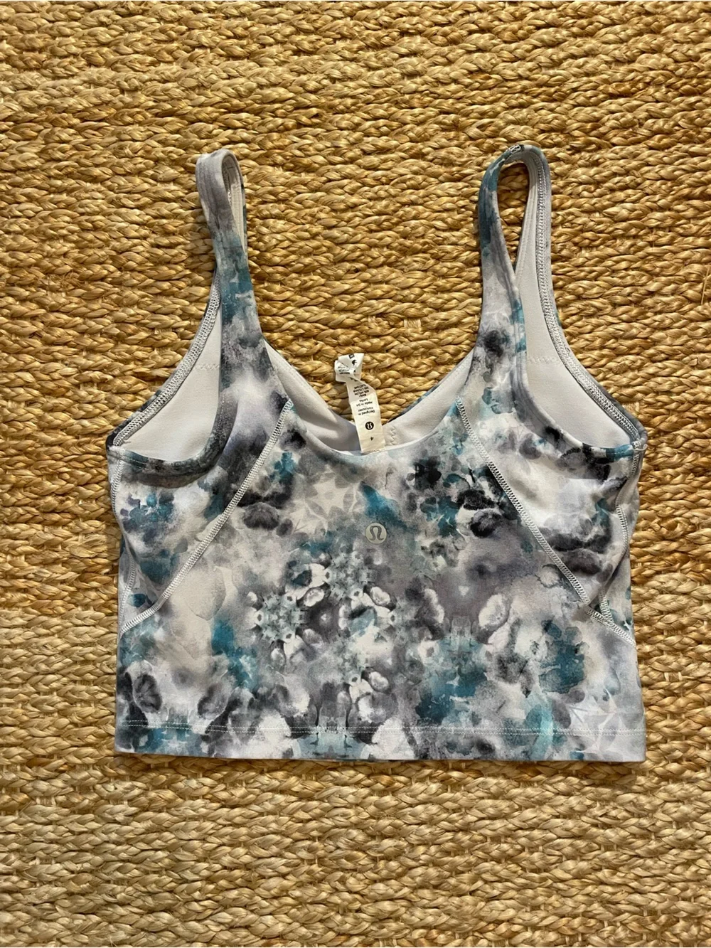 lululemon Abstract Floral Scoop Neck Crop Tank Top US 4 Align Yoga Athleisure